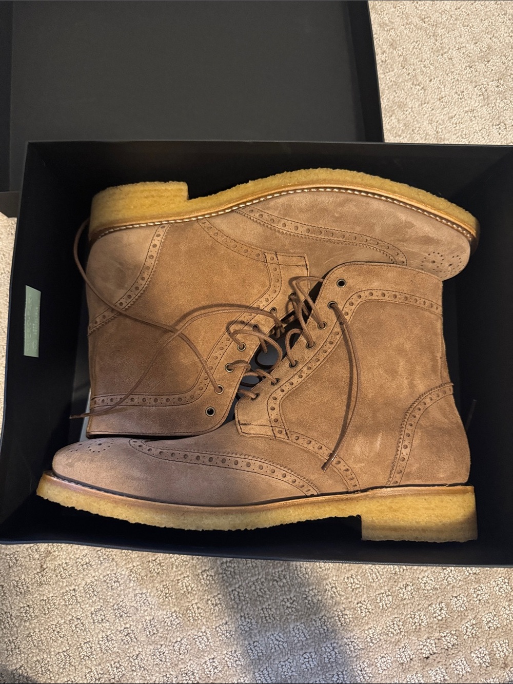 Men's Thursday boot Tan Suede Boots - Classic Lace-Up Style